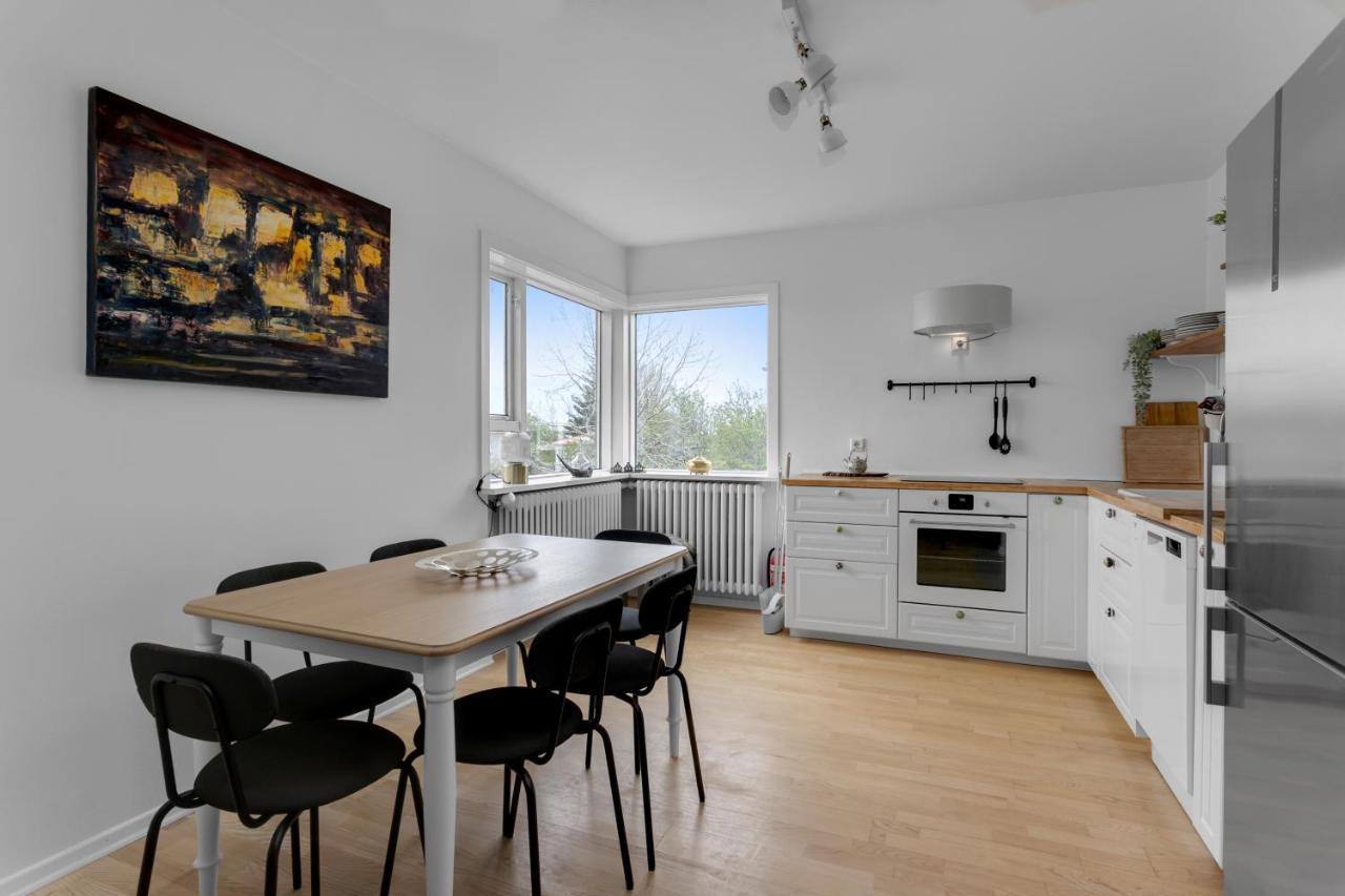 Cozy 2Br Apartment เรคยาวิก ภายนอก รูปภาพ